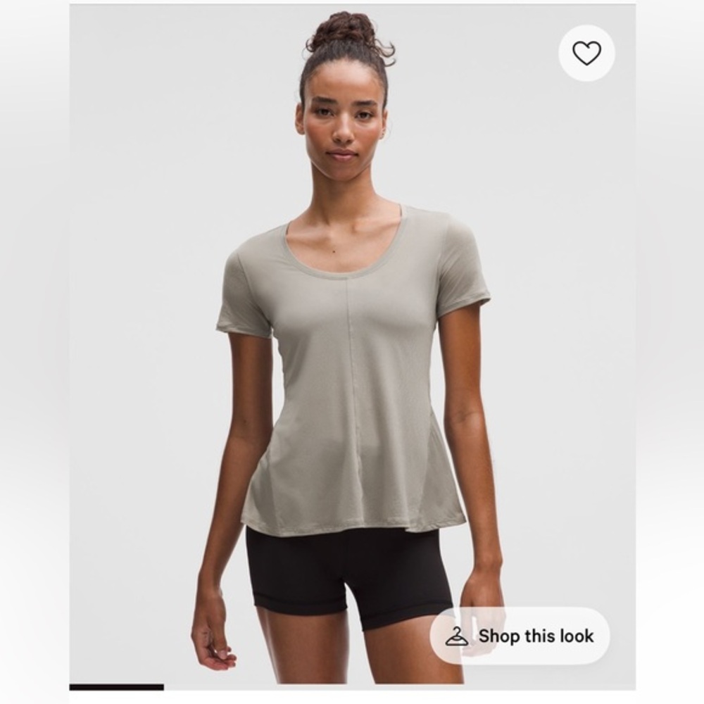 athletica Flowy Hem Short Sleeve